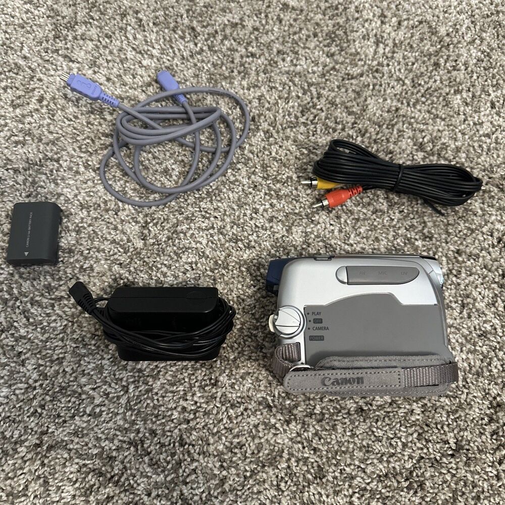 Canon ZR800 MiniDV Handheld Camcorder with Accessories Tested And Working